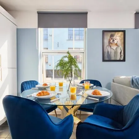 Апартаменты Boutique 2 Bed Close To Centre