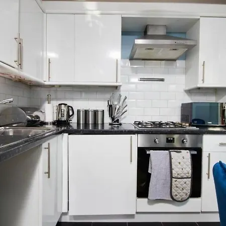 Boutique 2 Bed Close To Centre Apartman Bristol